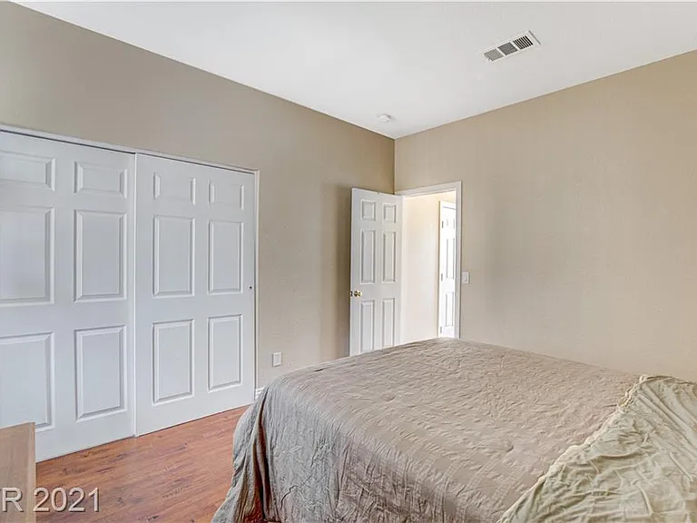 449 Eternity St — Photo 20