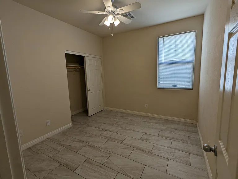 372 Windmill Croft Dr — Photo 24