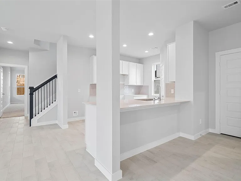 2638 Finley Ln — Photo 5