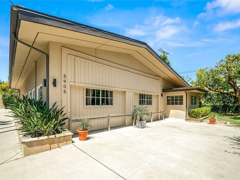 5905 Old Wheeler Rd — Photo 4
