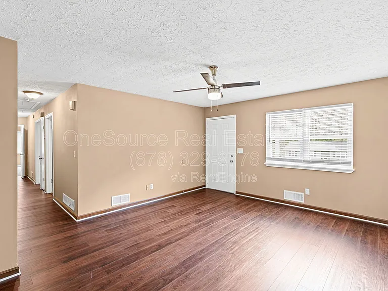1321 Timbercrest Dr — Photo 10