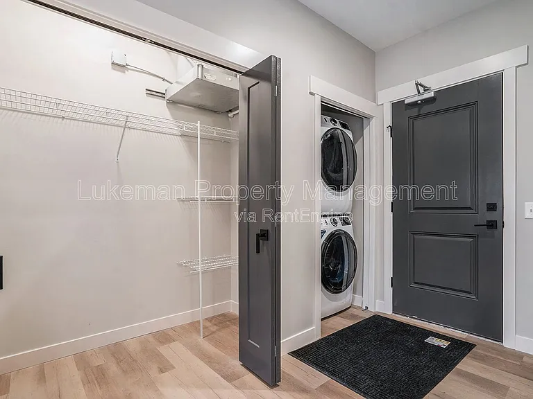 815 N Pitcher St #8 — Photo 2