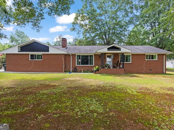 1186 E Reed Rd, La Fayette, GA 30728