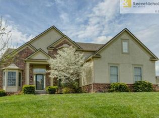 14608 Reinhardt Ln, Leawood, KS 66224
