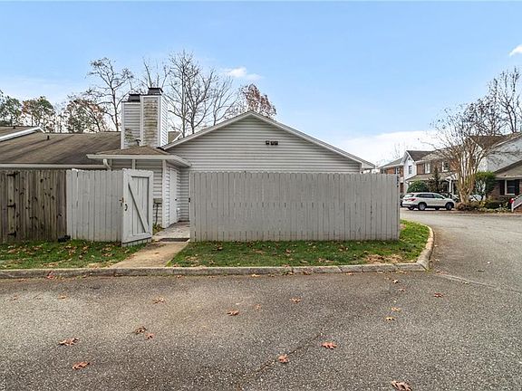 4th image of 30 Brandy Dr