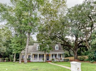 1212 Sunset Ave, Ocean Springs, MS 39564