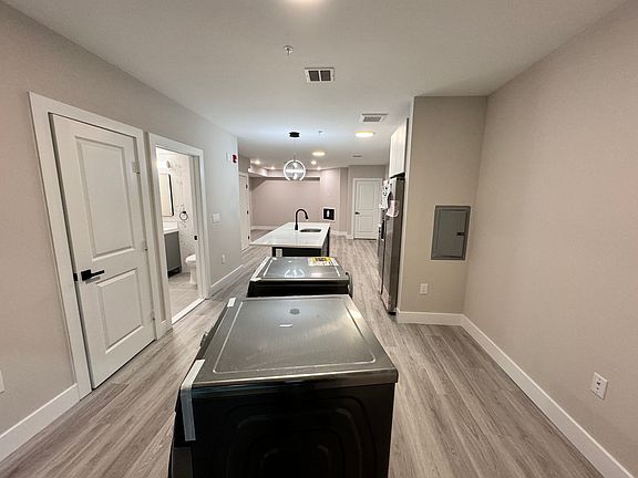 5th image of 6118 Jefferson St Floor 1
