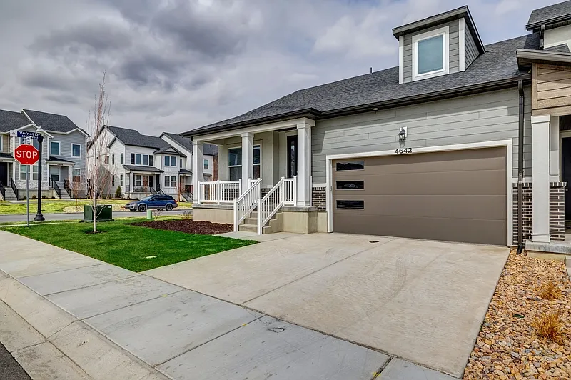 Building Photo - 4642 W Hemsworth Ln #1