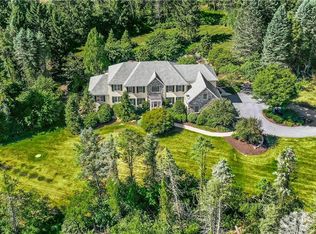 2080 Neffs Laurys Rd, Slatington, PA 18080