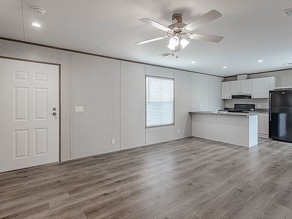 3rd image of 14208 W Ramon St