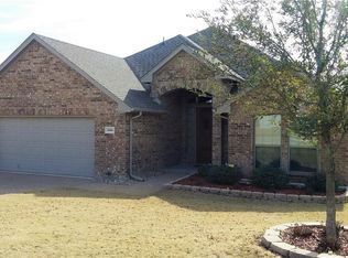 10905 Golfview Way, Benbrook, TX 76126
