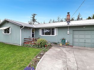 4317 Northgate Dr, Oak Harbor, WA 98277
