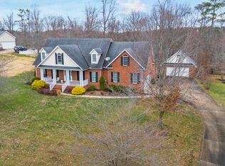 453 Laurel Ridge Rd, Culloden, WV 25510