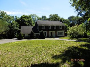 234 Undercliff Ave, Edgewater, NJ 07020