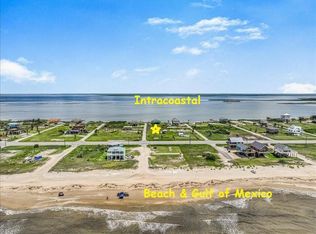 1026 N Gayle St, Gilchrist, TX 77617