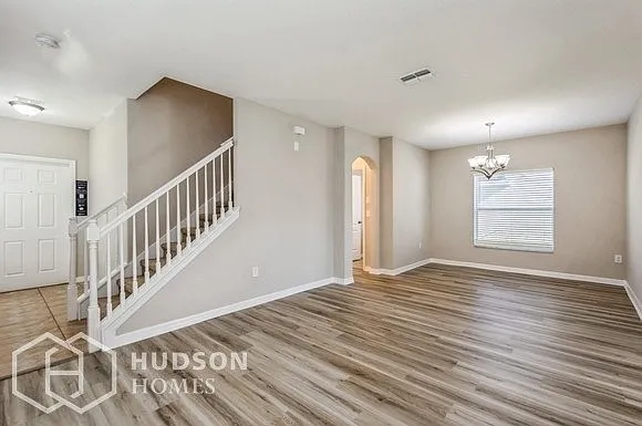 1941 Hawks View Dr — Photo 4