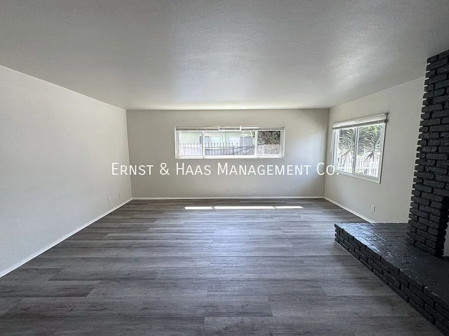 Building Photo - 840 Walnut Ave #A