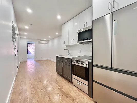 Rented by Hagstrom Management Inc | media 1