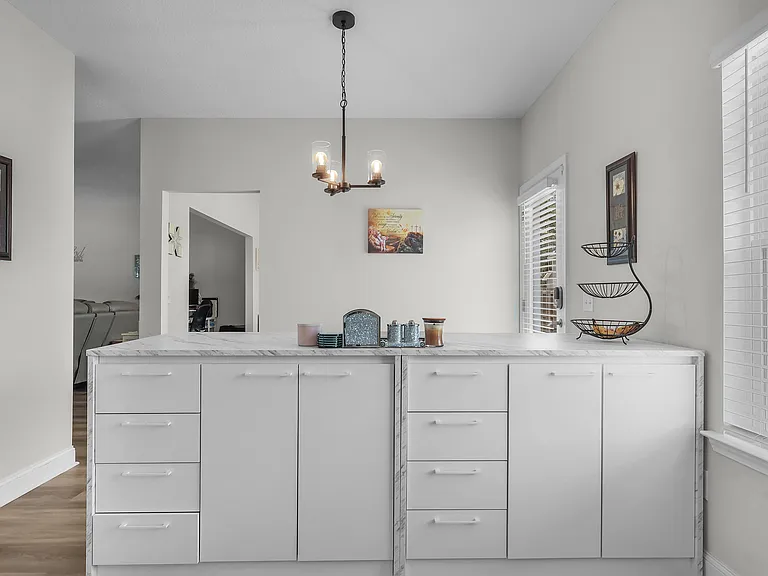 196 Marron Way — Photo 17