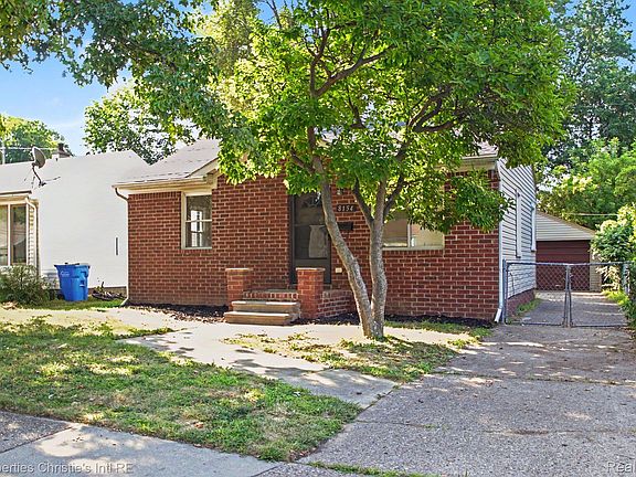 4th image of 8154 Prospect Ave