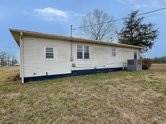3rd image of 648 Rosewood Dr