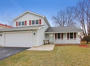 748 Cardinal Ln, Elk Grove Village, IL 60007