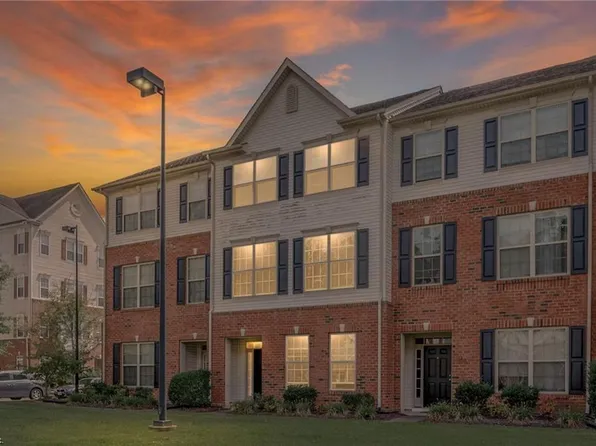 148 Hemisphere Cir, Newport News, VA 23601