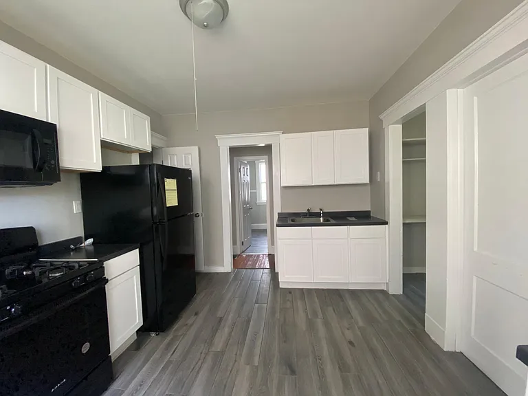 85 Hubinger St #2 — Photo 1