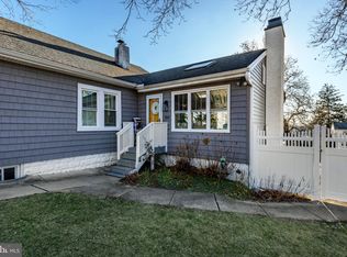 1245 Center Rd, Havertown, PA 19083