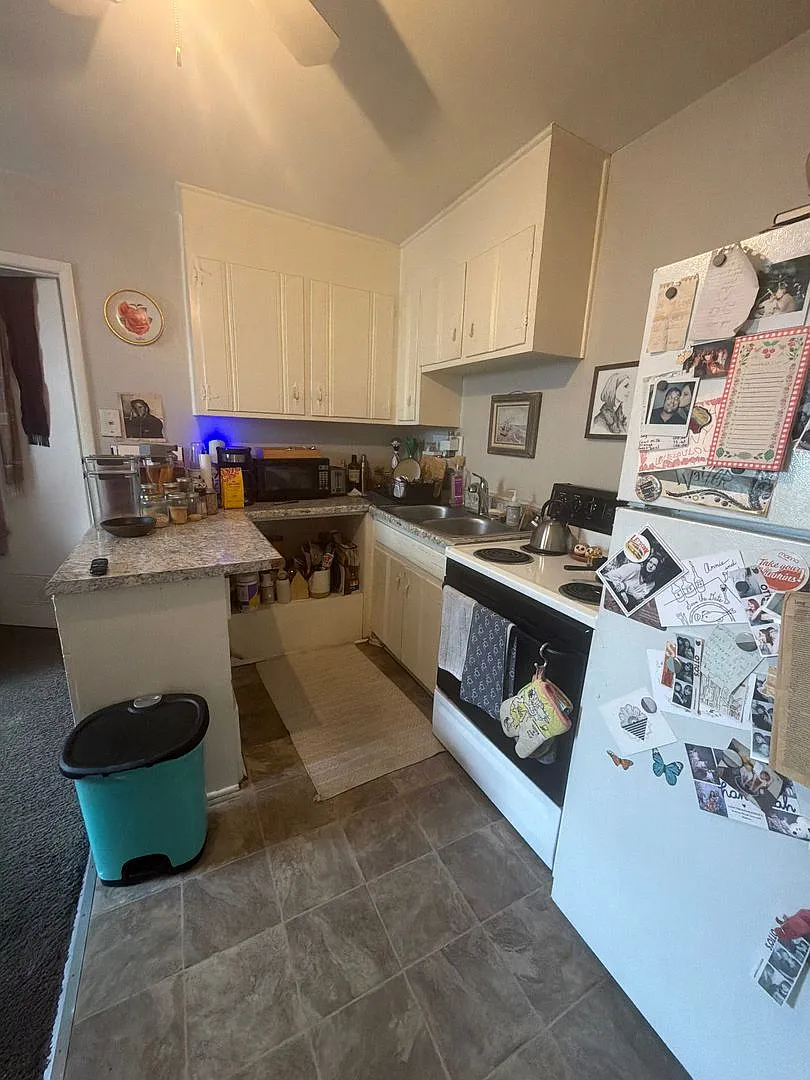 West Wind Apartments — Photo 3