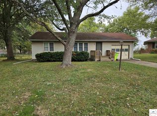 2718 Rosebud Cir, Sedalia, MO 65301