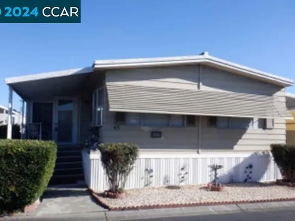 345 Vista Del Rio, Martinez, CA 94553