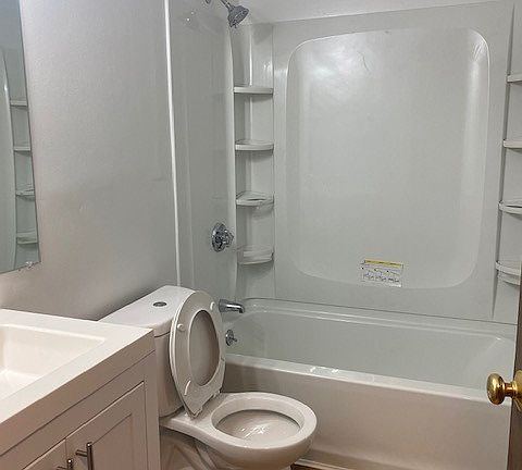 4th image of 101 Colonial Dr APT 159