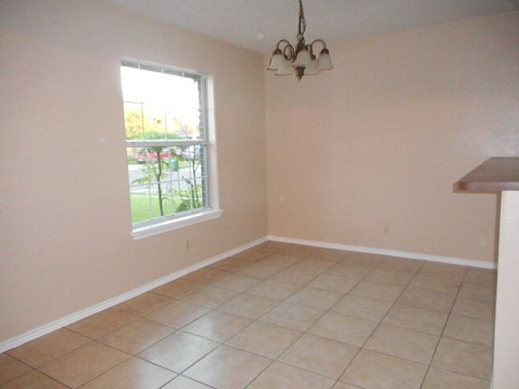 3rd image of 2005 Carranza St