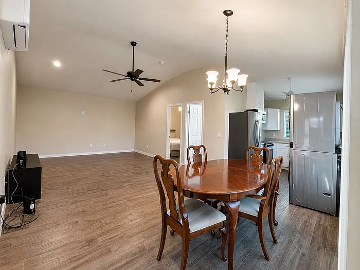 2885 Coral St #2 — Photo 10