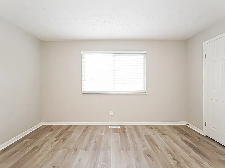 1531 Creekside Ln — Photo 15