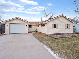 3926 Mound Pass, Fort Wayne, IN 46809