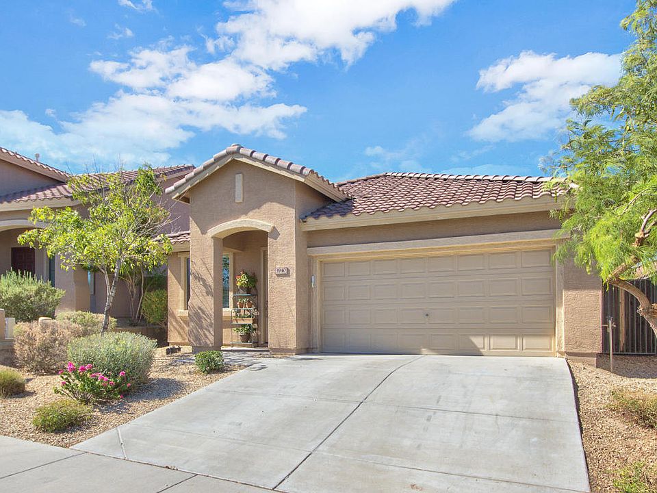 1st image of 3940 W Rushmore Dr