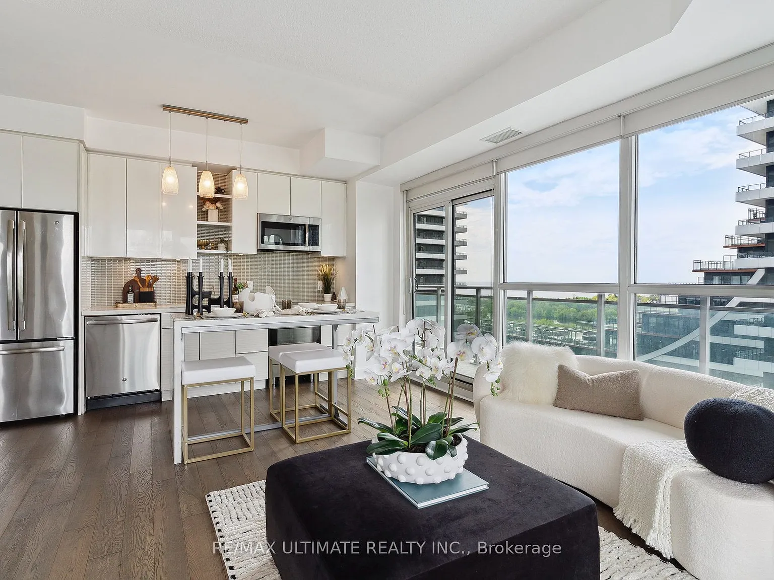 2 bed, $3,350 — Photo 2