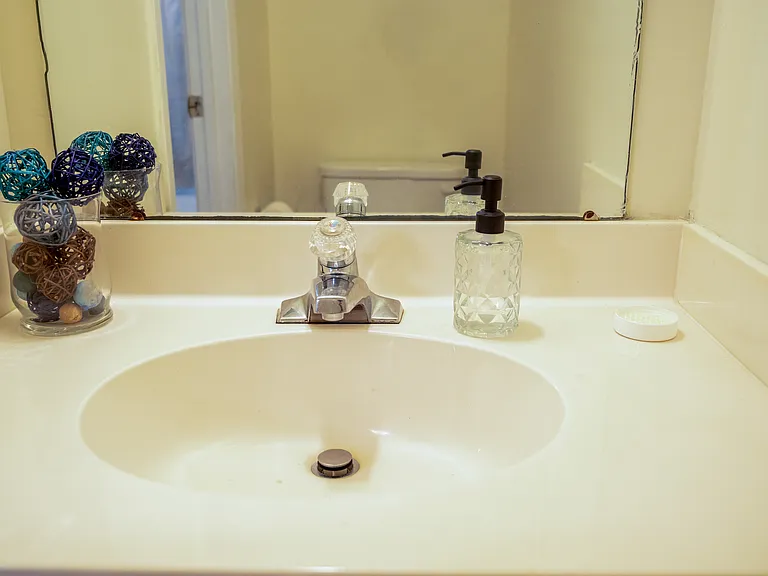 5320 Starflower Dr — Photo 32