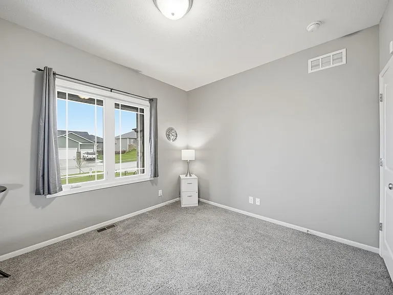 8920 Shadow Creek Ln — Photo 24