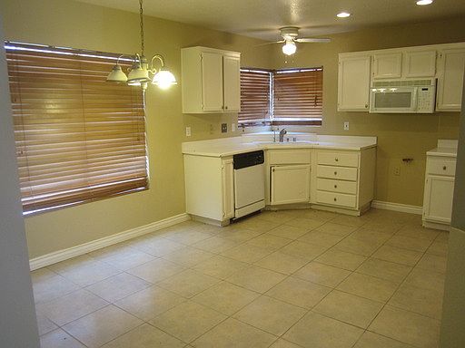 5th image of 3220 Lost Mesa Ct