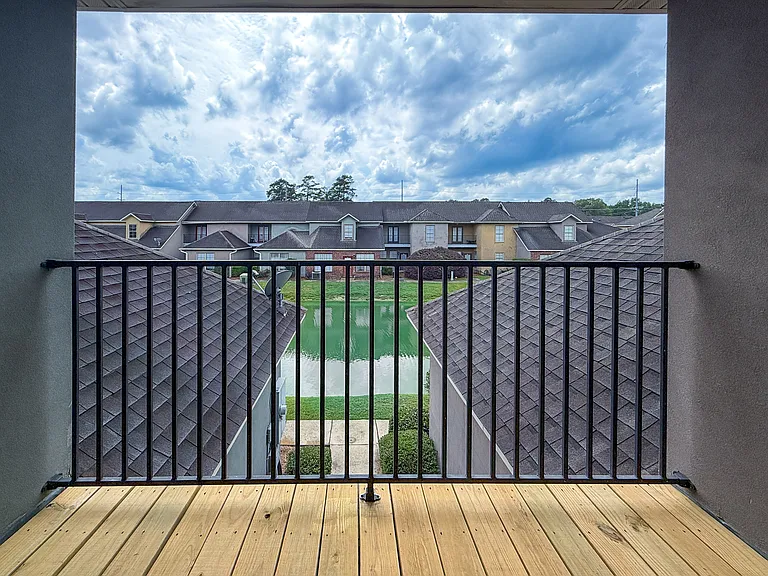 Juban Courts Condos — Photo 16