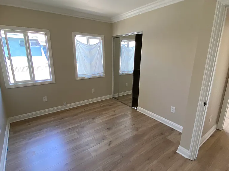 1030 E M St — Photo 21