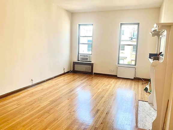 2nd image of 43 W 75th St #4CA