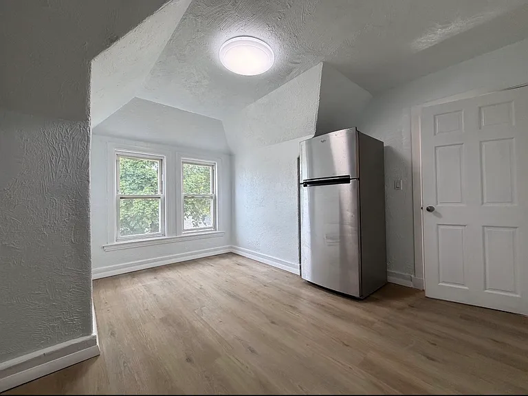 3886-3888 Washington St #3 — Photo 3