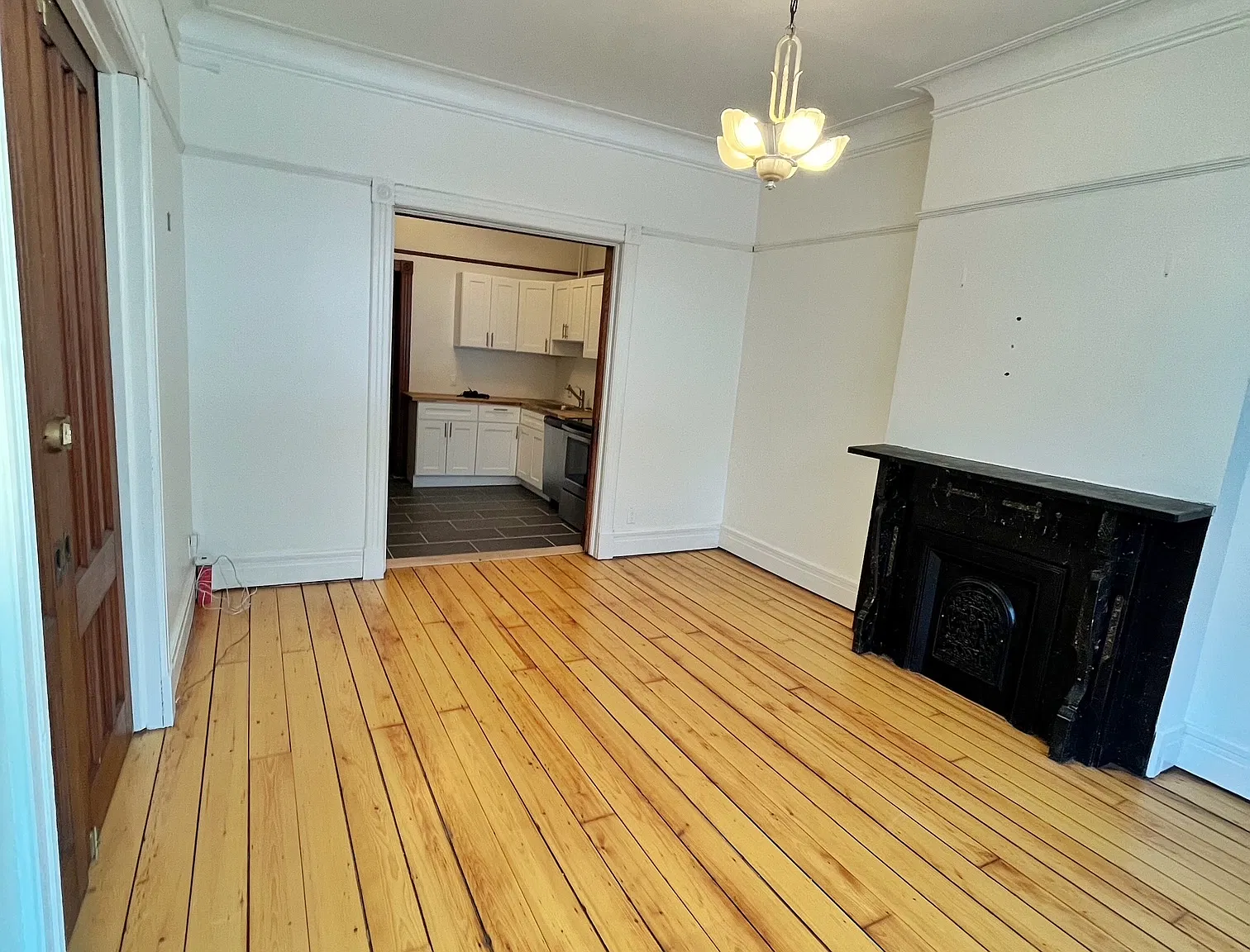 2 bed, 1000 sqft, $1,395 — Photo 4