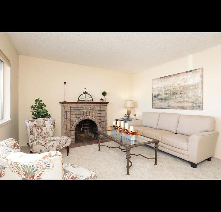 1st image of 115 N 31st St