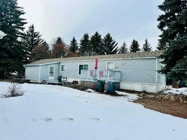6405 54th St #12, Ponoka, AB T4J 1L9