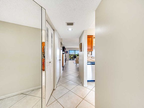 5th image of 7260 Kinghurst Dr Penthouse 5